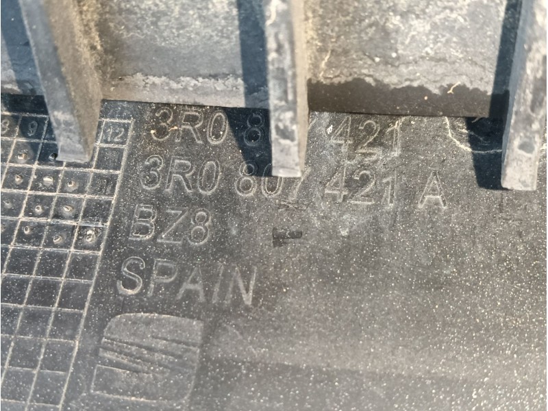 Recambio de paragolpes trasero para seat exeo st (3r5) 2.0 tdi referencia OEM IAM 3R0807417GGRU 3R0807421 