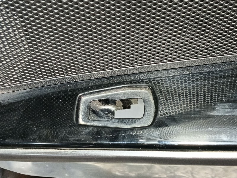 Recambio de guarnecido puerta delantera derecha para ssangyong tivoli grand 1.2 t-gdi referencia OEM IAM   