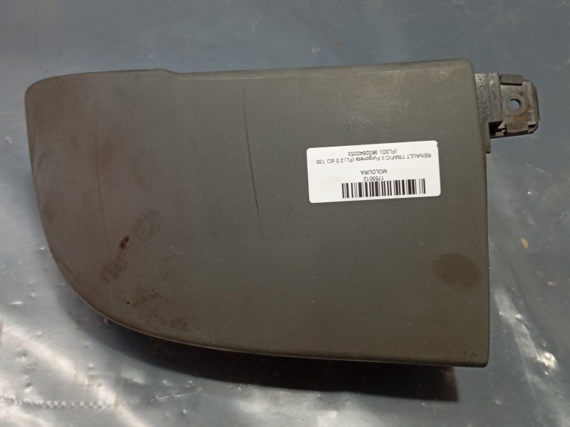 Recambio de moldura para renault trafic ii furgoneta (fl) 2.5 dci 135 (fl0d) referencia OEM IAM   