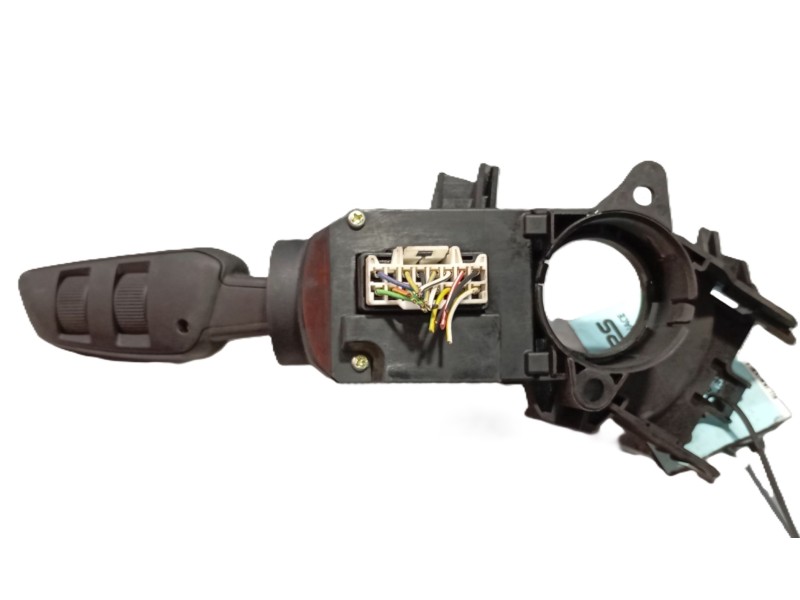 Recambio de mando intermitentes para ssangyong tivoli grand 1.2 t-gdi referencia OEM IAM   