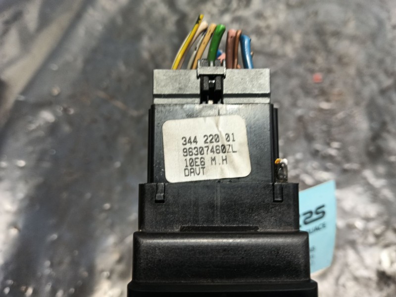 Recambio de mando intermitentes para peugeot 206 hatchback (2a/c) 1.9 d referencia OEM IAM 0  