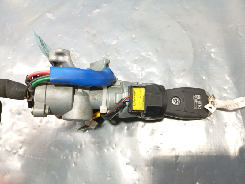 Recambio de conmutador de arranque para ssangyong tivoli grand 1.2 t-gdi referencia OEM IAM   