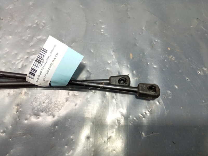 Recambio de amortiguadores maletero / porton para seat toledo (kg3) style referencia OEM IAM   