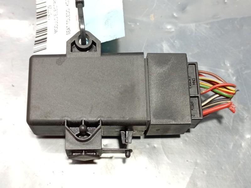 Recambio de modulo electronico para seat toledo (kg3) style referencia OEM IAM   
