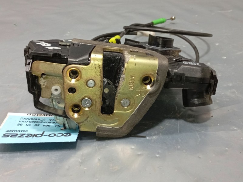 Recambio de cerradura puerta delantera derecha para toyota avensis sedán (_t25_) 1.8 (zzt251_) referencia OEM IAM   