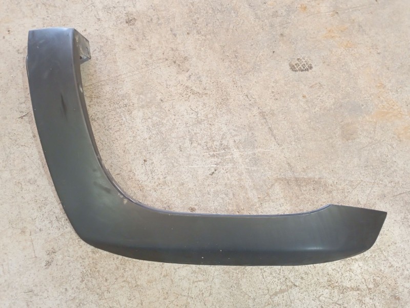 Recambio de moldura para nissan patrol gr v wagon (y61) 3.0 dti referencia OEM IAM   