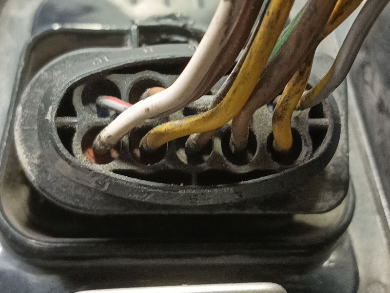 Recambio de faro izquierdo para volkswagen golf iv variant (1j5) 1.9 tdi referencia OEM IAM 1J1941017K  