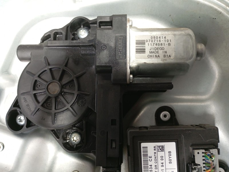 Recambio de elevalunas trasero derecho para volvo xc70 kinetic awd referencia OEM IAM 30661068  