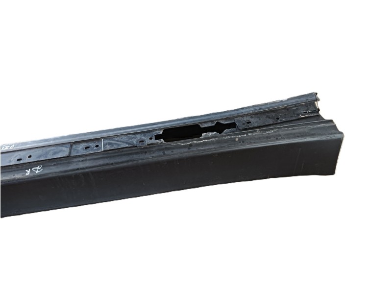 Recambio de estribos laterales para bmw 3 (f30, f80) 320 d referencia OEM IAM   