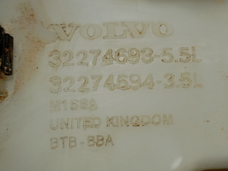 Recambio de deposito limpia para volvo xc40 (536) t3 referencia OEM IAM   