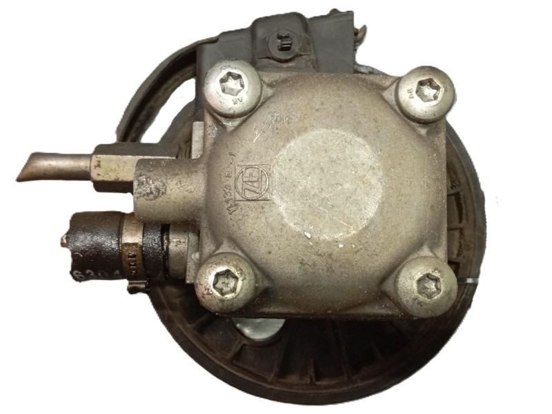 Recambio de bomba direccion para volvo v40 familiar 1.8 16v referencia OEM IAM   