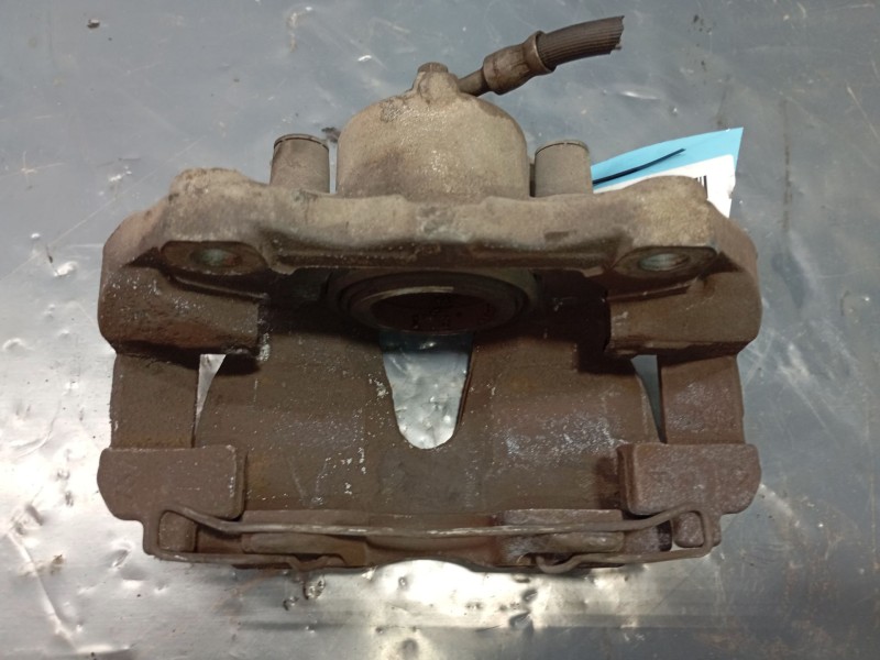 Recambio de pinza freno delantera derecha para opel astra h (a04) 1.7 cdti (l48) referencia OEM IAM 0  