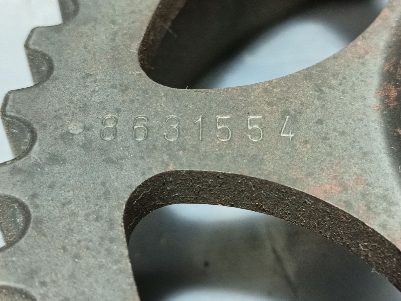 Recambio de polea arbol levas para volvo s80 berlina d5 referencia OEM IAM 8631554  