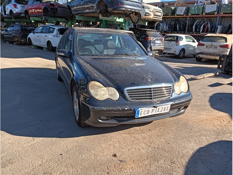 mercedes-benz clase c (w203) del año 2004