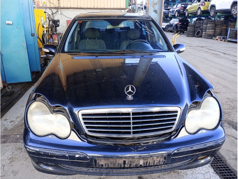 mercedes-benz clase c (w203) del año 2004
