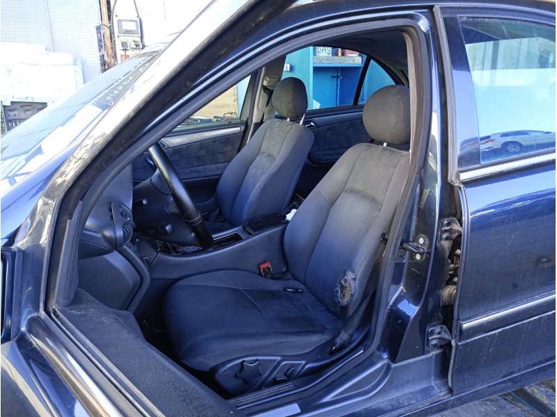 mercedes-benz clase c (w203) del año 2004