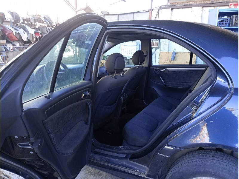 mercedes-benz clase c (w203) del año 2004