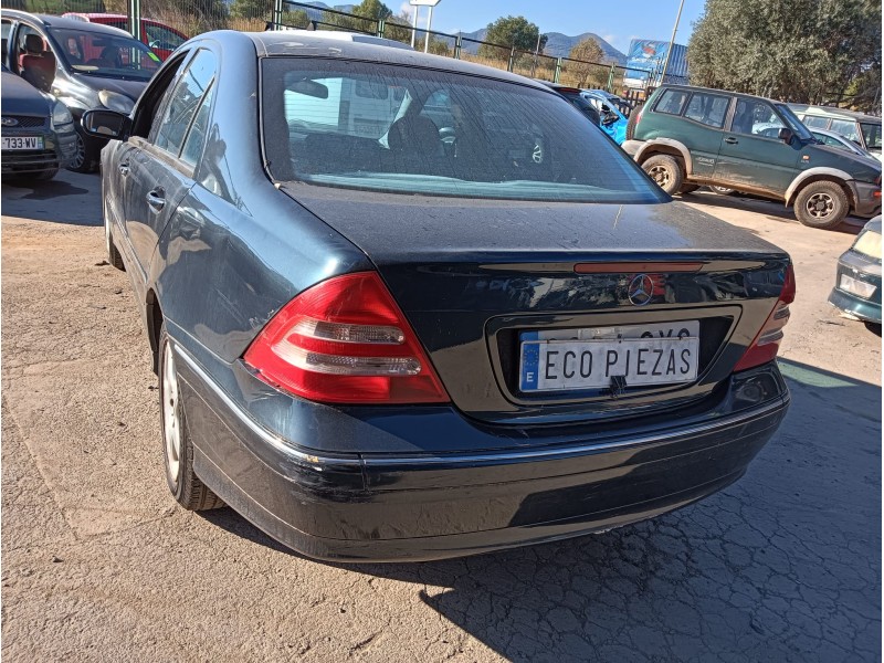 mercedes-benz clase c (w203) del año 2004