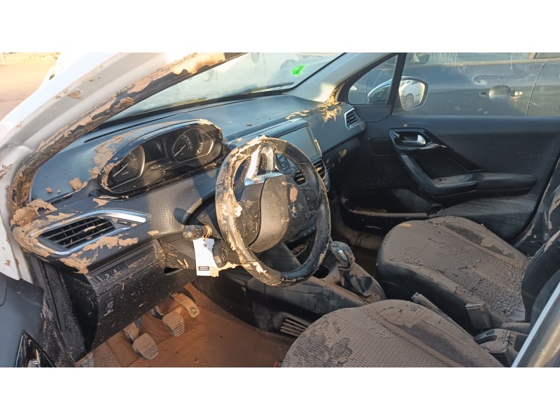 peugeot 208 i (ca_, cc_) del año 2017