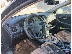 volvo v40 hatchback (525) del año 2017 2