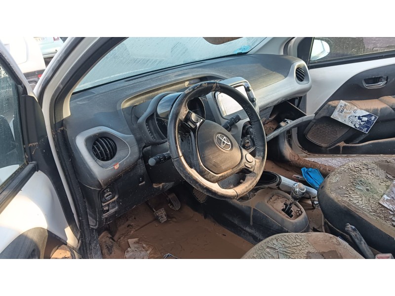 toyota aygo (_b4_) del año 2017