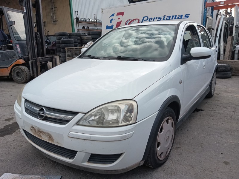 opel corsa c (x01) del año 2004