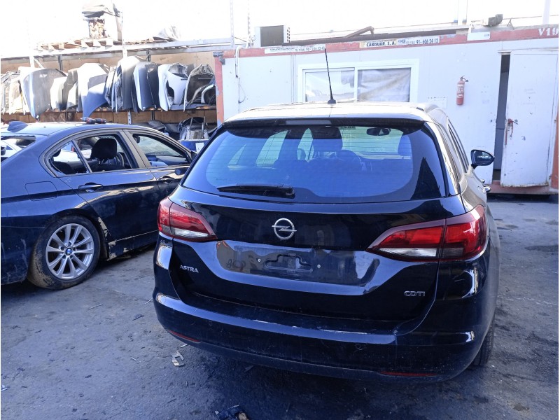 opel astra k sports tourer (b16) del año 2017