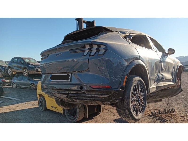 ford mustang mach-e (cgw) del año 2024