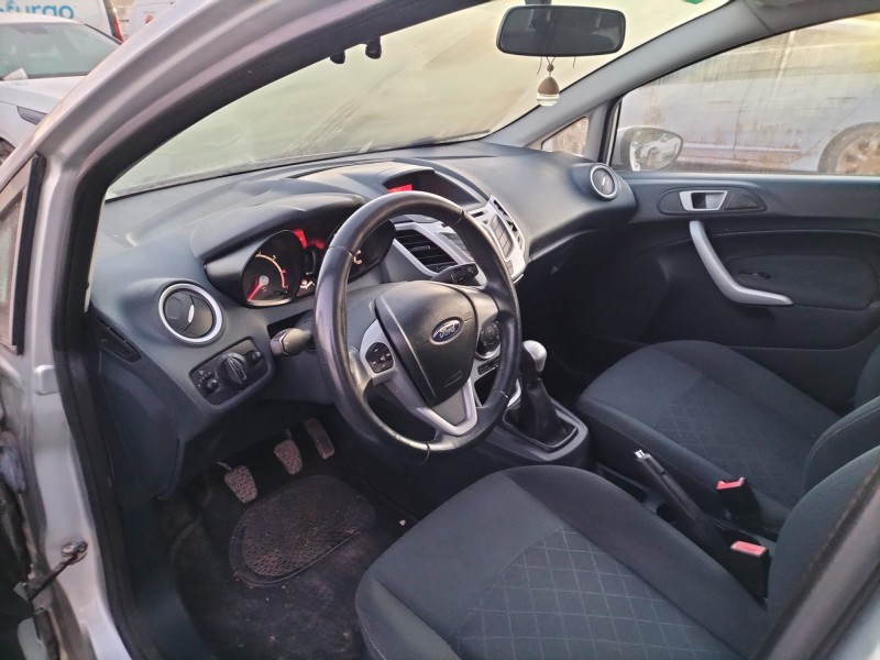 ford fiesta vi (cb1, ccn) del año 2012