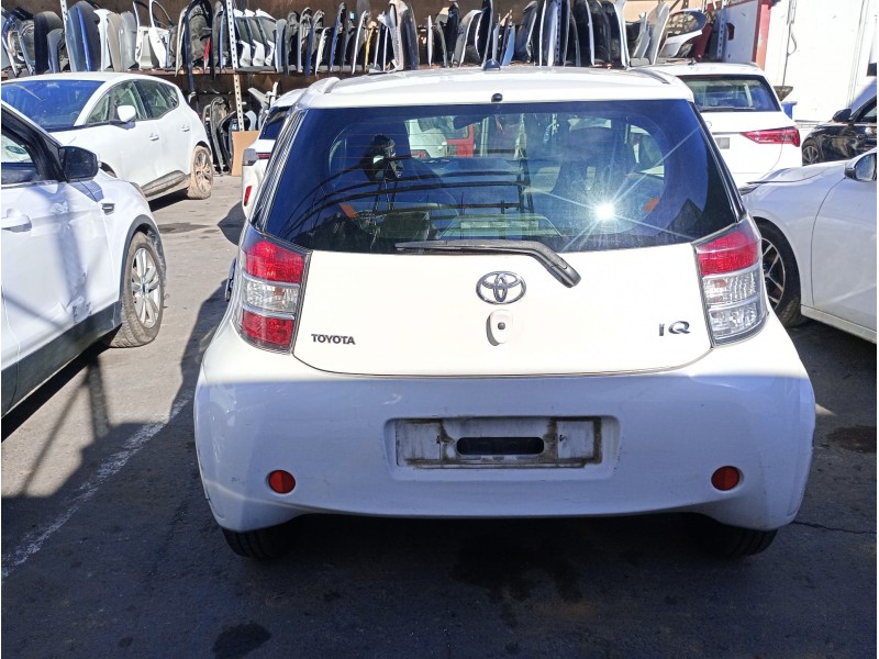 toyota iq (_j1_) del año 2010