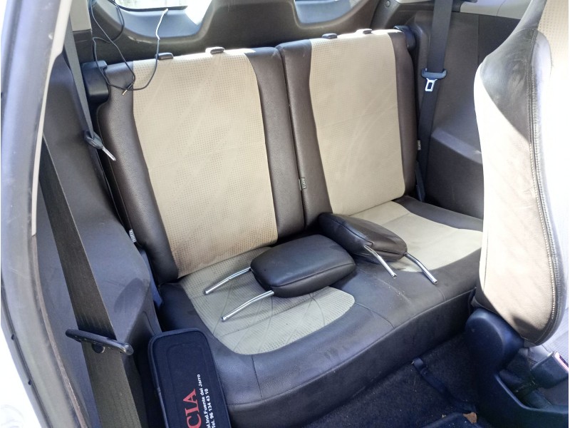 toyota iq (_j1_) del año 2010