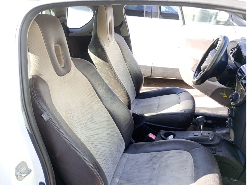 toyota iq (_j1_) del año 2010