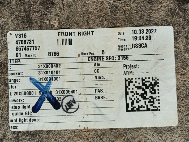 Recambio de guarnecido puerta delantera derecha para volvo xc40 (536) t3 referencia OEM IAM   