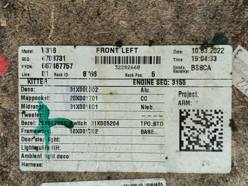 Recambio de guarnecido puerta delantera izquierda para volvo xc40 (536) t3 referencia OEM IAM   