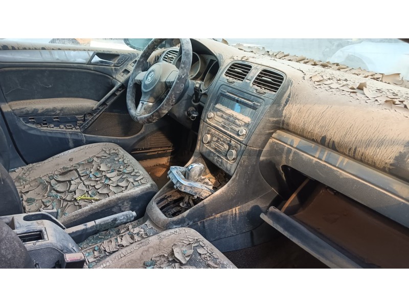 volkswagen golf vi (5k1) del año 2011