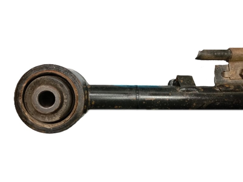 Recambio de brazo suspension inferior trasero derecho para nissan terrano ii (r20) 2.7 tdi 4wd referencia OEM IAM   