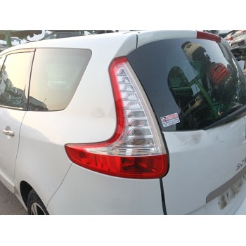 PILOTO TRASERO IZQUIERDO 265550013R 