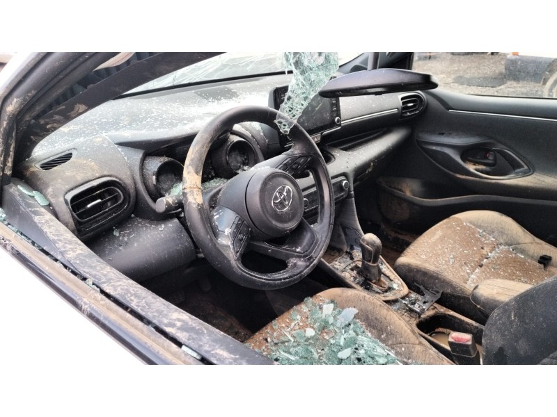 toyota yaris (_p21_, _pa1_, _ph1_) del año 2022