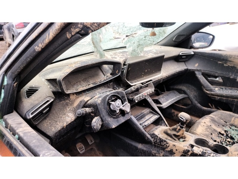 peugeot 2008 ii (ud_, us_, uy_, uj_, ur_, uc_) del año 2020