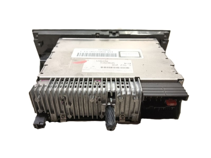 Recambio de sistema audio / radio cd para bmw 1 (e87) 118 d referencia OEM IAM   