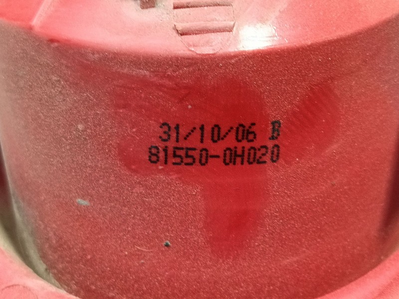 Recambio de piloto trasero derecho para toyota aygo (_b1_) 1.0 (kgb10_) referencia OEM IAM 815510H020  