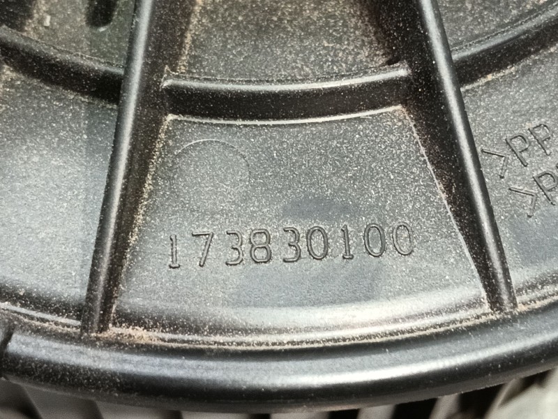 Recambio de motor calefaccion para renault master iii furgoneta (fv) 2.3 dci 130 fwd (fv0m, fv0y) referencia OEM IAM 7701068976 