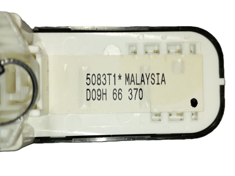 Recambio de mando elevalunas delantero derecho para mazda cx-3 (dk) 1.5 skyactiv-d (dk2ws) referencia OEM IAM D09H66370  