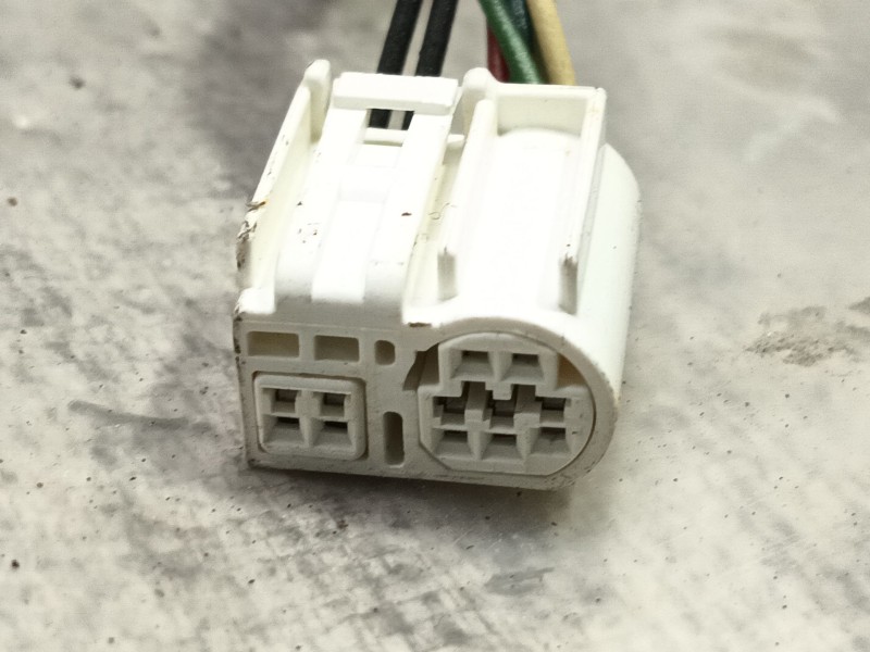 Recambio de retrovisor izquierdo para toyota avensis sedán (_t25_) 1.8 (zzt251_) referencia OEM IAM 8790605100  