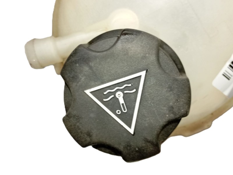 Recambio de deposito expansion para peugeot 208 access referencia OEM IAM 9800777280  