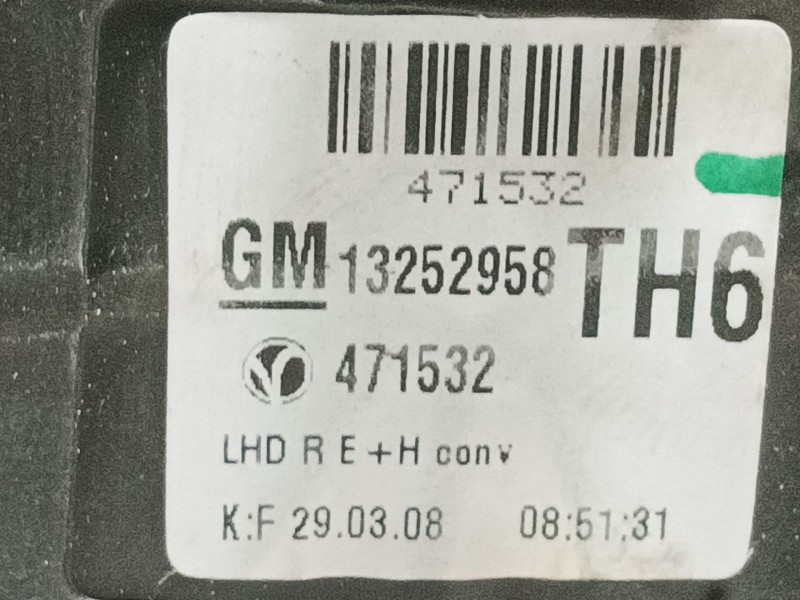 Recambio de retrovisor derecho para opel zafira / zafira family b (a05) 1.9 cdti (m75) referencia OEM IAM 13253340  