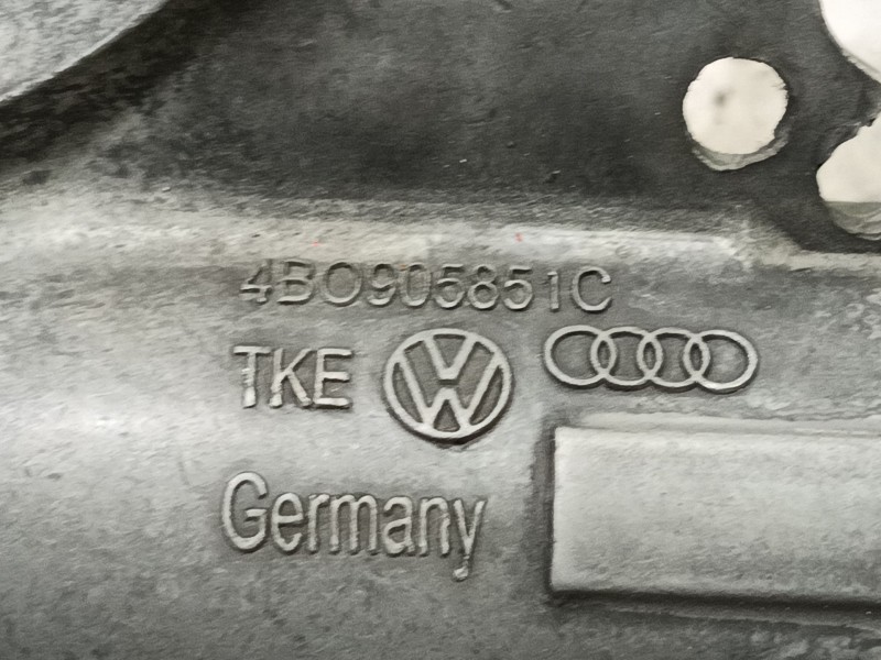 Recambio de conmutador de arranque para skoda octavia berlina (1u2) tour referencia OEM IAM 4B0905851B 4B0905851C 