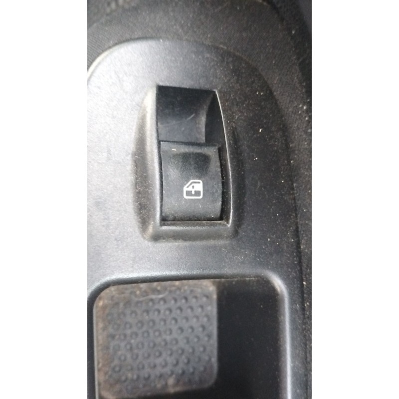 Recambio de mando elevalunas delantero derecho para fiat 500l (351_, 352_) 1.4 (199lyb1b) referencia OEM IAM 0000735600120  