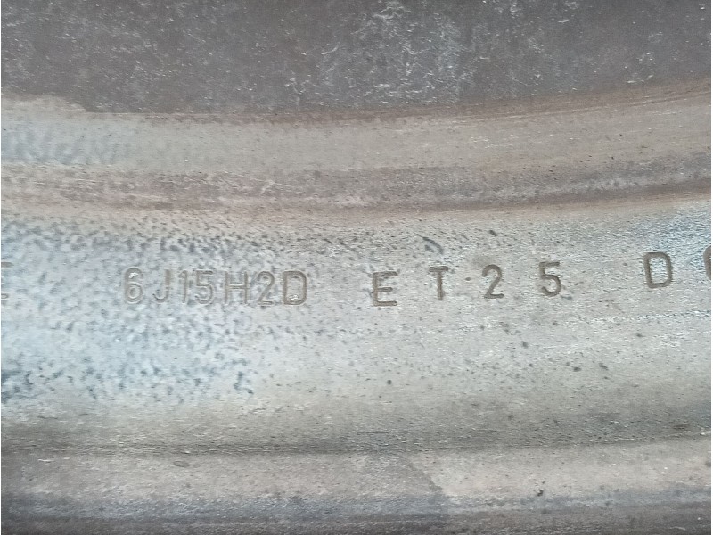 Recambio de llanta para nissan terrano ii (r20) 2.7 td 4wd referencia OEM IAM 403000F001 ET25 6J15H2D