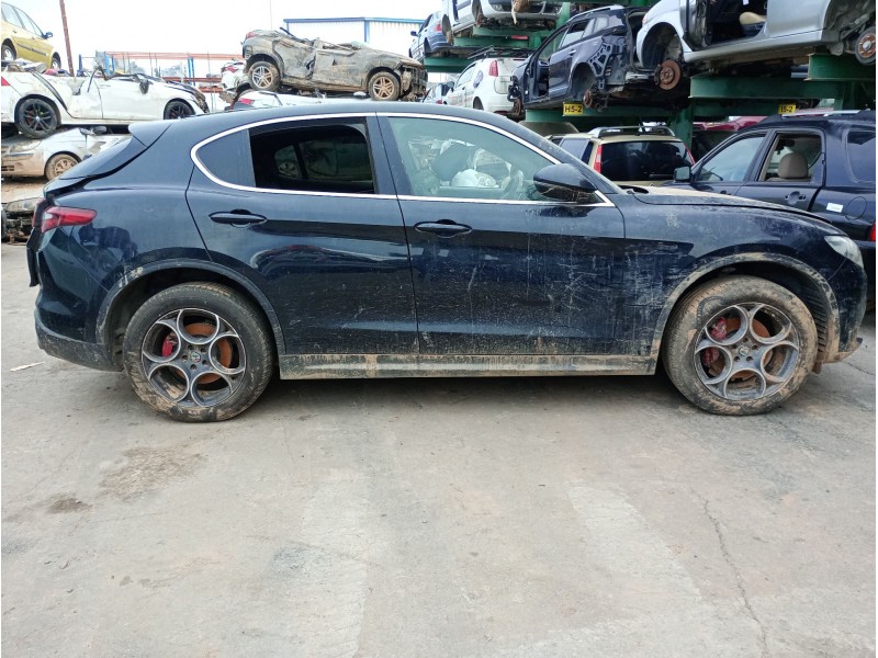 alfa romeo stelvio (949_) del año 2018